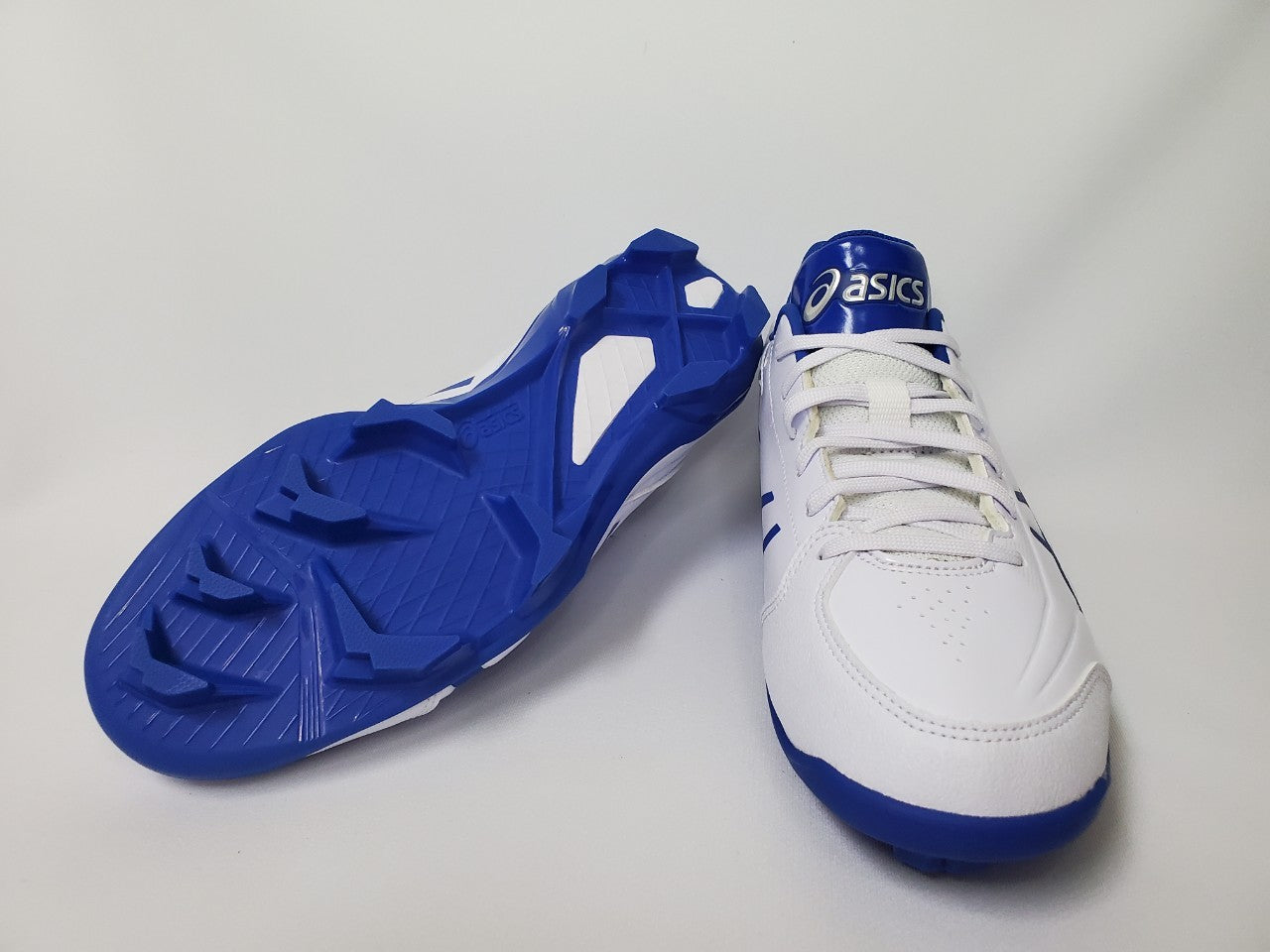 asics スパイクシューズ 28.0 cm ホワイト　P革付き ASICS 交換無料 野球 スパイク 金具 ポイント 白 アシックス