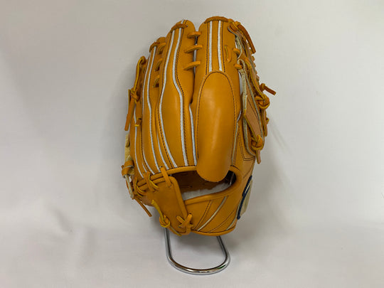 【アシックス】硬式グラブ/投手用/送料無料/3121A852/右投げ/ブラウン/230/サイズ8/高校/野球対応/野球/グローブ/ミット